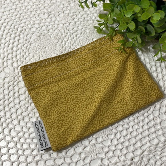 Set of 4 Four Daisies Handmade Make Up Bags NEW! - Picture 6 of 6